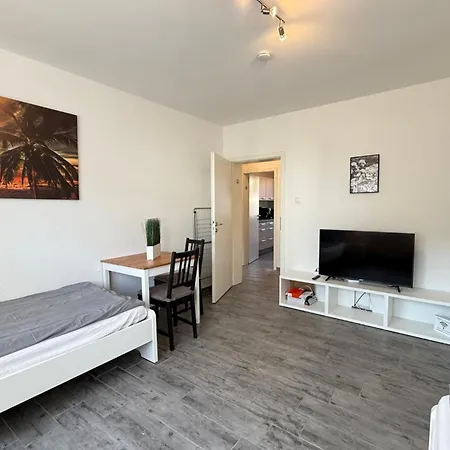 Bege Company Spot Apartment