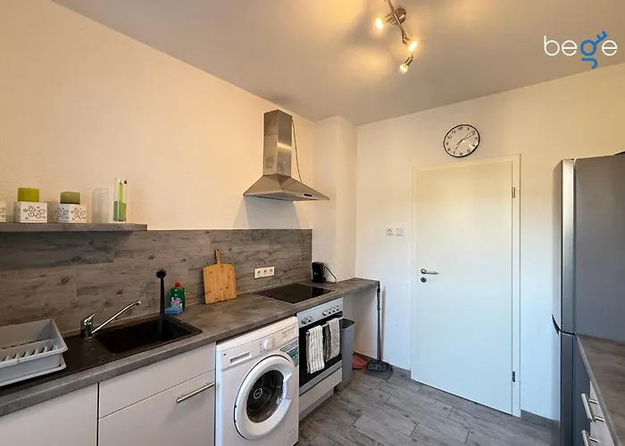 아파트 Bege Company Spot